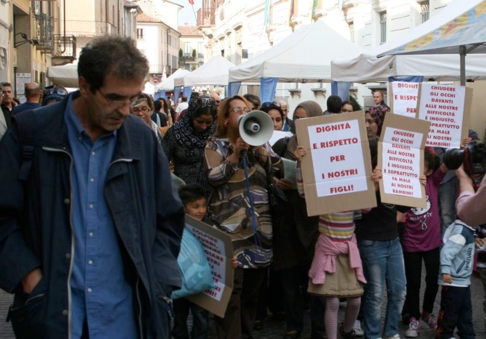 PAGHIAMOGLI LE ARMI MA NON IL TICKET MENSA… PAGHIAMOGLI LE ARMI MA NON IL TICKET MENSA…