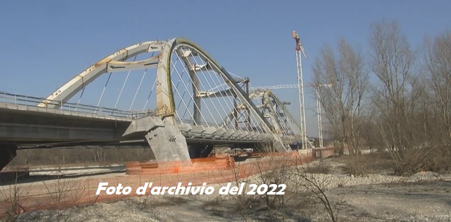 UN’OPERA “ETERNA” (OVVIAMENTE NON PER LA DURATA, MA PER I TEMPI “GEOLOGICI” DI COSTRUZIONE): IL NUOVO PONTE SUL TICINO UN’OPERA “ETERNA” (OVVIAMENTE NON PER LA DURATA, MA PER I TEMPI “GEOLOGICI” DI COSTRUZIONE): IL NUOVO PONTE SUL TICINO