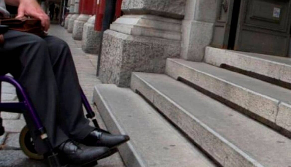 Vigevano inaccessibile: annunci, cantieri e diritti calpestati